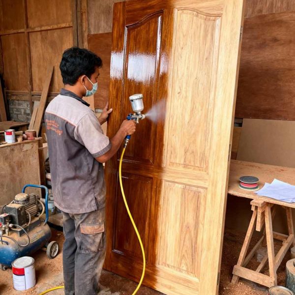 Finishing Pintu Kayu 1
